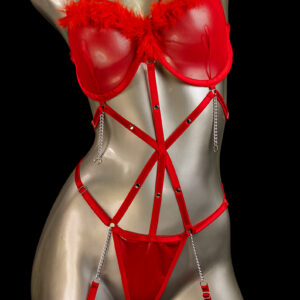 Triquini rojo cadenas